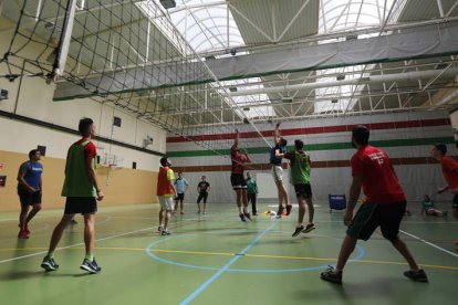 Estudiantes de Ciencias de la Actividad Física y Deporte de la Universidad de León. JESÚS F. SALVADORES