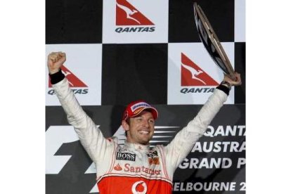 Button celebra su primer triunfo con McLaren en el Mundial.