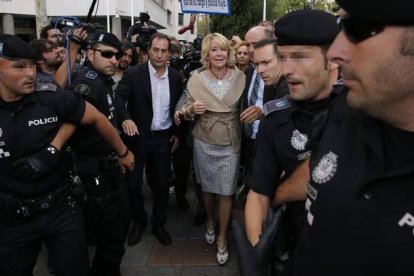 Esperanza Aguirre tras salir de los Juzgados de Plaza de Castilla, donde acudió a declarar como imputada el pasado lunes.