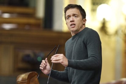 Íñigo Errejón durante la defensa de la PNL. RODRIGO JIMÉNEZ