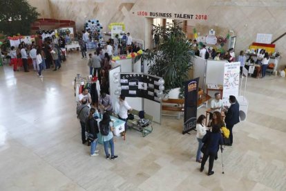 Hall de la Facultad de Económicas