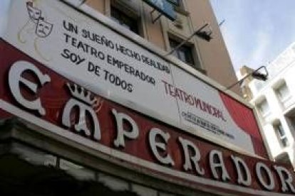 De cumplirse las promesas, el Emperador será un teatro municipal