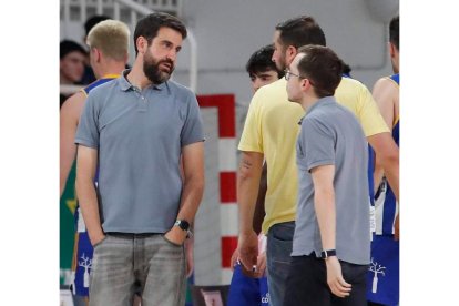 David Barrio no seguirá al frente del Ciudad de Ponferrada. L. DE LA MATA