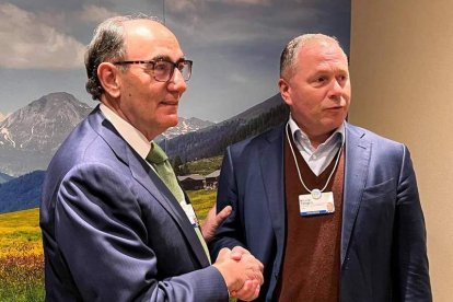 Ignacio Galán y Nicolai Tangen ayer, en Davos. IBERDROLA