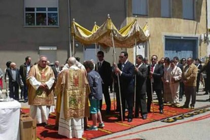 Un momento de la procesión del Corpus Christi de Villarejo de Órbigo del pasado año.