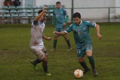 El Atlético Astorga recibe en La Eragudina en un encuentro de alta exigencia al Real Ávila. FERNANDO OTERO