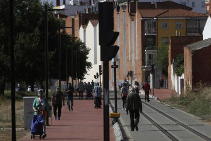 gente paseando