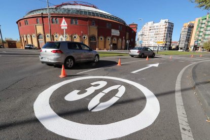 La limitación pretende evitar el centenar de accidentes por atropello en la ciudad. RAMIRO