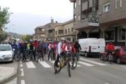 Los ciclistas tomaron la salida desde Puente Almuhey