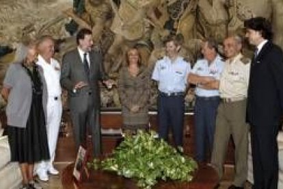 Chacón y Rajoy en la presentación de la nueva cúpula militar