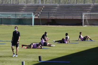 Primer entrenamiento de pretemporada de la Cultural. F. Otero Perandones.