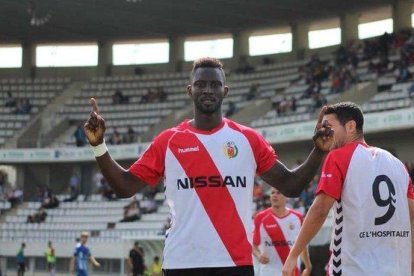 Cheick Saad, con la camiseta del Hospitalet.