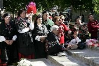 El pueblo leonés acompañó a San Froilán durante toda la jornada, marcada por el buen tiempo