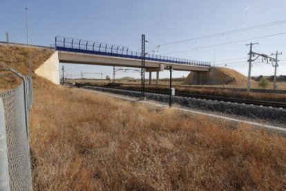 Puente del ferrocarril en Torneros. RAMIRO