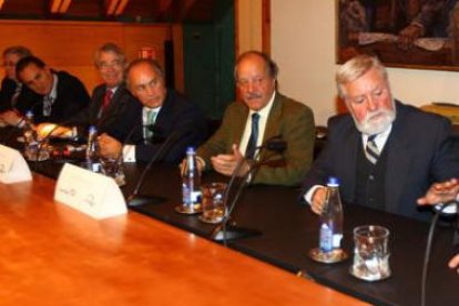 Reunión del consejo de la Caja, en una imagen de archivo.