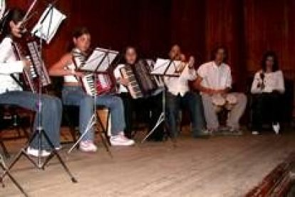 Alumnos de la Escuela de Música de Valencia de Don Juan