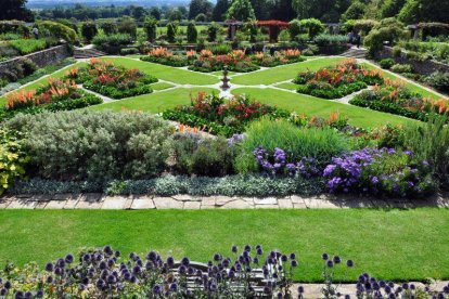 Imagen del jardín de Hestercombe, diseñado por Gertrude Jekyll, en el Reino Unido.