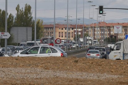 Imagen de la rotonda de La Granja en la ronda Este. RAMIRO