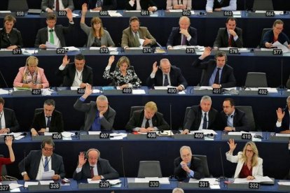 Votación en el Parlamento Europeo.