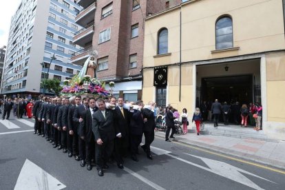 Procesión de la Virgen de la Alegría en Santa Nonia