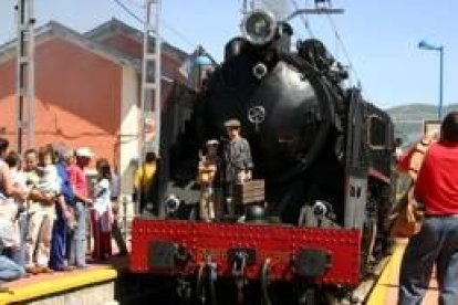 Imagen de la locomotora Mikado que ha sido restaurada