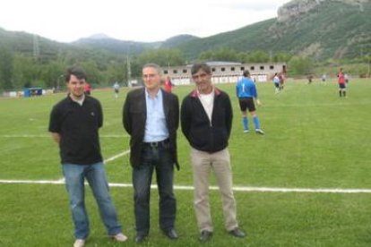 Un momento ayer de la celebración solidaria en el estadio.