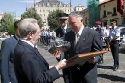 En agosto del pasado año, Antonino Fernández recibió la medalla de oro de la ciudad