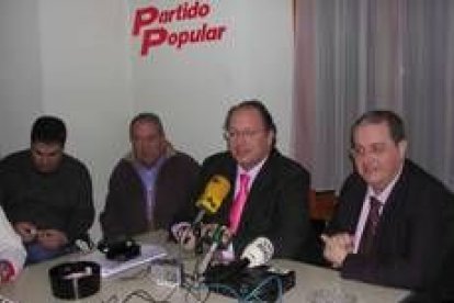 De derecha a izquierda, Suárez Pastor, Eduardo Fernández y Cipriano Elías Martínez