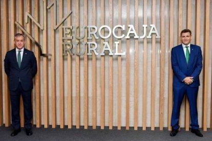 Responsables de Eurocaja Rural, ayer. DL