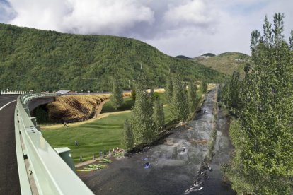 Proyecto del canal de aguas bravas para Sabero. CASTRO