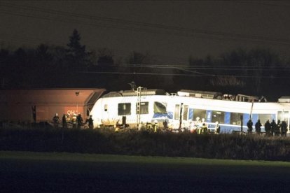 Choque de trenes cerca de Düsseldorf, en Alemania.