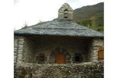 La ermita de Rabanal ha sido restaurada gracias a los vecinos