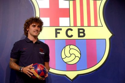 El Barcelona presentará hoy a Antoine Griezmann, que después hablará ante los medios. TONI ALBIR