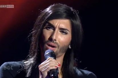 Conchita Wurst interpreta 'My heart will go on' en el programa de selección 'Die grosse chance'.