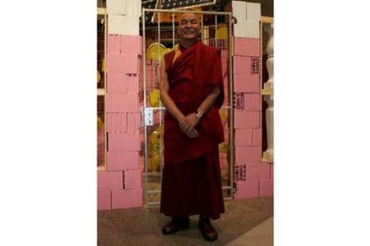 El lama tibetano Thubten Wangchen, ayer en el Musac