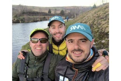 Santos Becerro junto a sus compañeros Martín Barrachina y González Ibán. DL