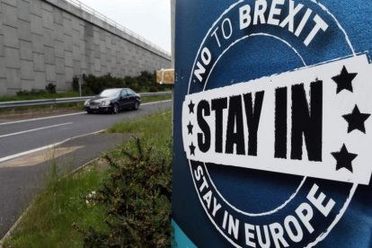 Un cartel contrario al 'Brexit', en las afueras de Newry, en Irlanda del Norte, el 7 de junio.