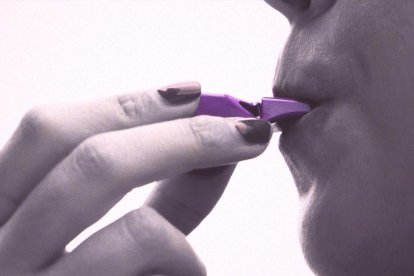 Los árbitros pitarán con un silbato violeta para unirse al Día de la Mujer.