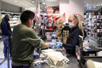 Horarios supermercados Semana Santa León 2021