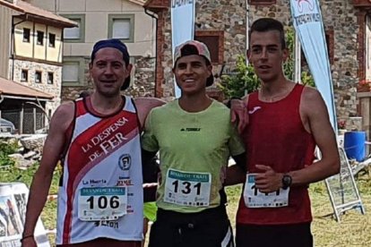 Podio masculino de la carrera larga de La Reina Trail. JM SUÁREZ