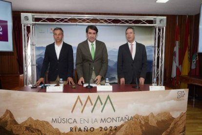 Fernando Moreno, Juan Carlos Suárez-Quiñones y Enrique Sánchez-Guijo, ayer. DL