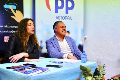 Acto del PP en Astorga. DL