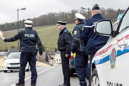 Unos agentes de la policía alemana.