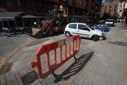 Imagen tomada ayer, en el inicio de las obras. L. DE LA MATA