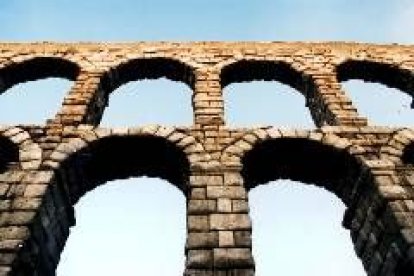 El acueducto de Segovia es uno de los monumentos afectados