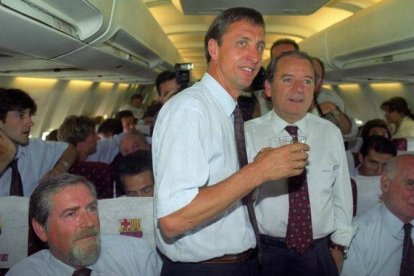 Wembley, sí. Johan Cruyff y Josep Lluís Núñez, un vuelo de regreso histórico.