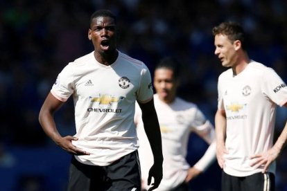 Pogba, desesperado con la goleada sufrida ante el Everton.