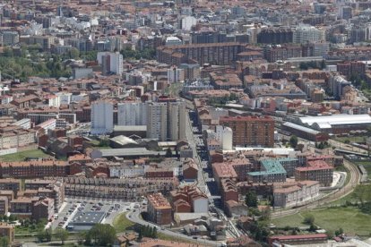 Vista aérea de la ciudad de León. JESÚS F. SALVADORES