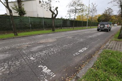 El convenio llevaba mejoras para el barrio de Compostilla. ANA F. BARREDO