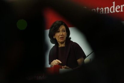 La presidenta de Santander, Ana Patricia Botin, durante la presentación de resutados del 2015 de la entidad.